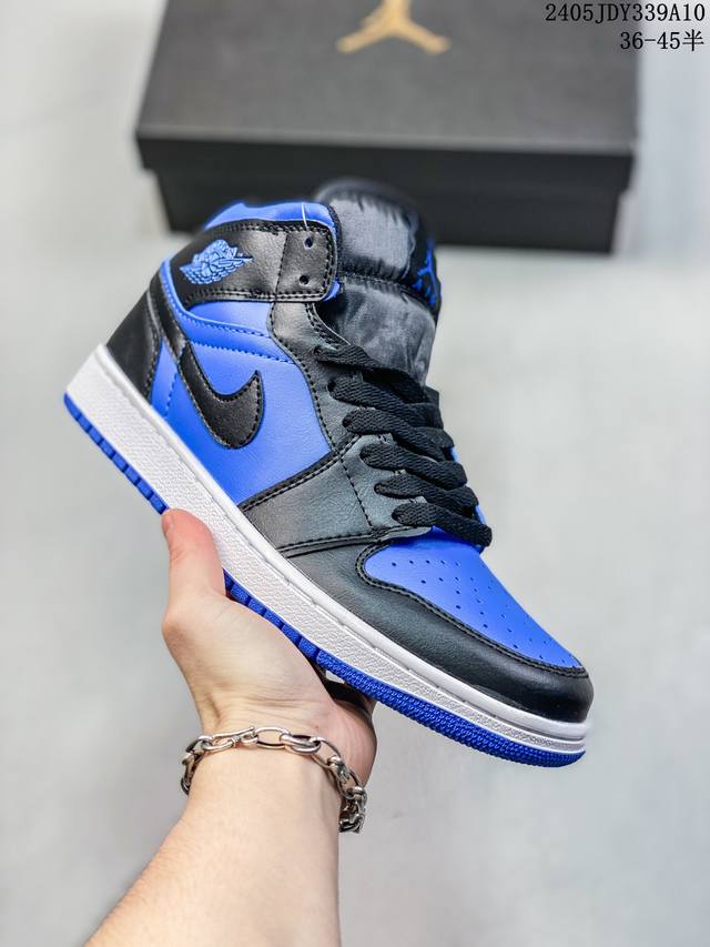 Aj1 乔丹1代 Aj1 乔1 高邦 黑黄 乔丹篮球鞋系列 鞋身采用了黄色、黑色和白色的组合，鞋面采用黄色皮革呈现，搭配黑色框架覆盖层，黑色的wings Log