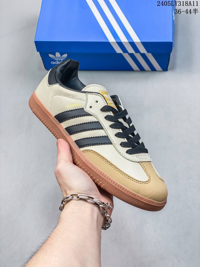 阿迪达斯 德训鞋 Adidas Originals Samba Og Shoes 经典运动鞋小白鞋 T头鞋 男女板鞋 彰显休闲摩登风情的时尚经典鞋。它诞生于50