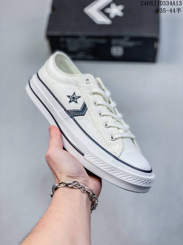 日本限定星箭头 Converse 匡威 Breakstar Sk Cv Ox 星箭滑板 余文乐同款匡威 鞋身选用原厂帆布搭配撞色星箭logo细节，鞋大底采用全新