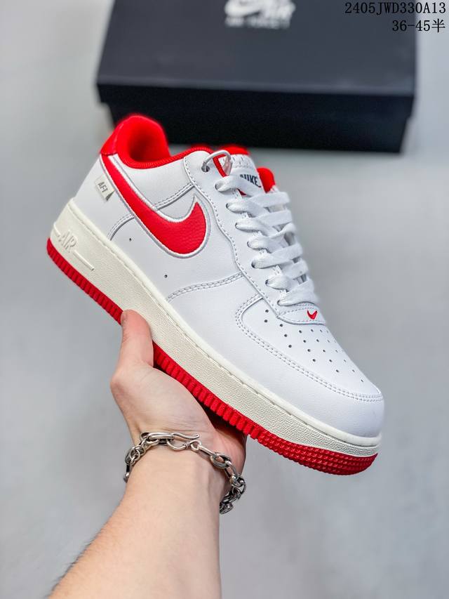 Nike Wmns Air Force 1 Shadow 马卡龙军空一号轻增量高低帮搭百板鞋。为典经设计注玩入味元素。 分层构结、大加中及底双重品牌标志，充彰份