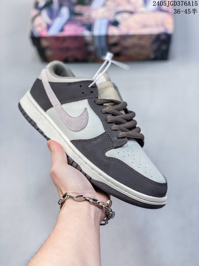 Otomo Katsuhiro X Nk Dunk Low 大友克洋联名 联名款低帮休闲板鞋 配色以主人公雷为基调 浓重的怀旧味道 秋冬专属配色 鞋身整体采用麂