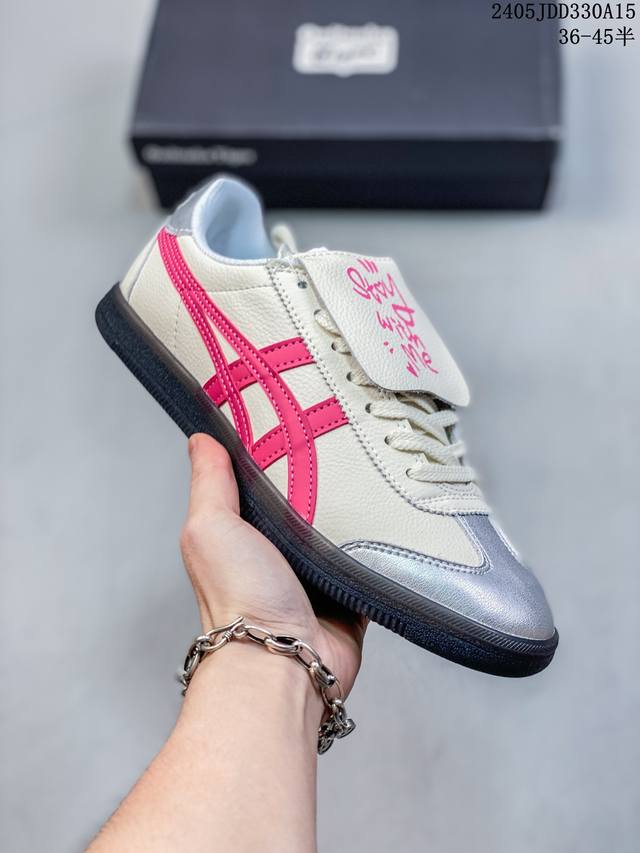 亚瑟士 Onitsuka Tiger Tokuten 复古低帮休闲跑鞋 炎夏必备 Tokuten的灵感来源于80年代的室内用鞋 T-Toe前足补强设计 室内鞋的