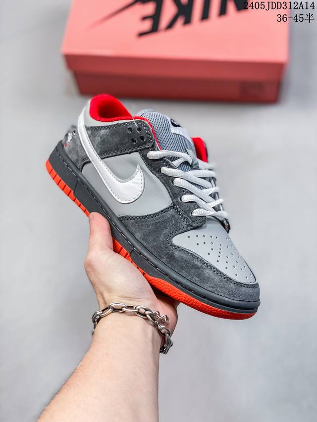 公司级带半码 耐克nike Sb Dunk Low 扣篮系列复古低帮休闲运动滑板板鞋。采用脚感柔软舒适zoomair气垫，有效吸收滑板等极限运动在落地时带来的冲