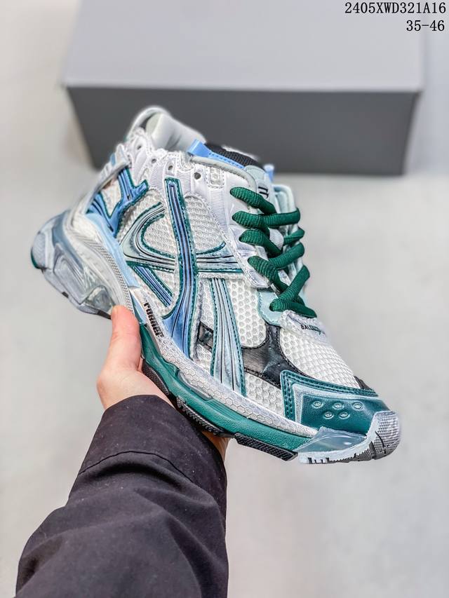 纯原版本 资讯：新款balenciaga 巴黎世家7代-Runner、是通过溢胶、做旧、缝线等细节，展示了设计师 Demna 的运动鞋风格，用一双 旧鞋 传递复