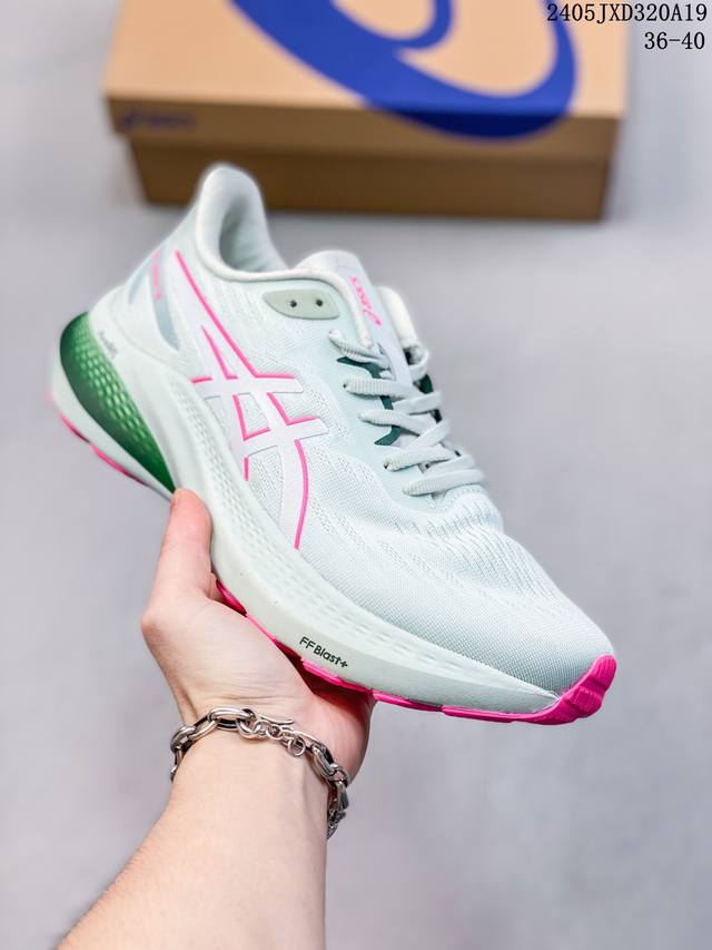 Asics Gt-2000 轻盈跑鞋 亚瑟士运动休闲透气专业跑鞋 第九版gt-2000采用更新的一体式鞋面 提供更好的贴合性 将您的脚掌固定在适当的位置 结构轻