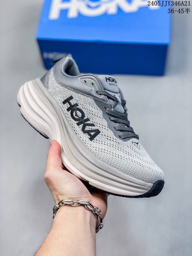 Hoka One One W Bondi 8 低帮跑步鞋 Bondi在本季向前迈出了大胆的一步，采用更柔软、更轻的泡沫和全新，的加长后跟几何形状进行了重新设计。