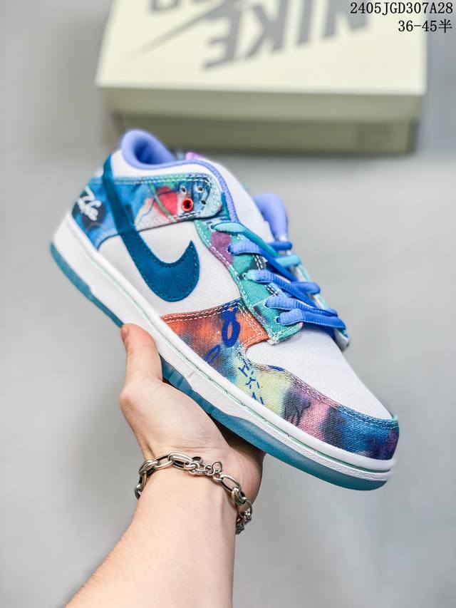 公司级带半码 耐克nike Sb Dunk Low 扣篮系列复古低帮休闲运动滑板板鞋。采用脚感柔软舒适zoomair气垫，有效吸收滑板等极限运动在落地时带来的冲