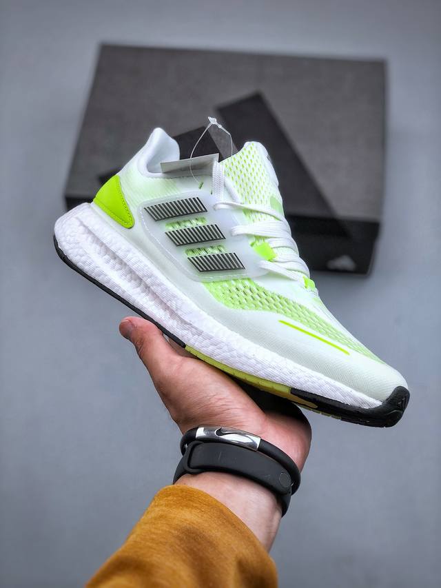 Adidas Pureboost 23 爆米花缓震中底跑步鞋 实拍首发鞋面以织编材质为基底 后及跟脚趾处融全入新设计通过格网印刷支将撑材料于附鞋面上既保证支了撑