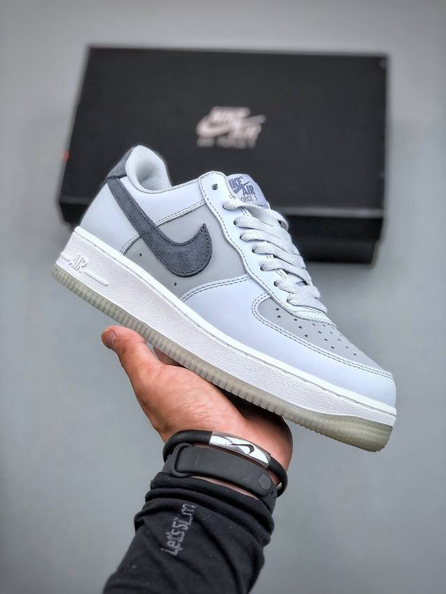 Nike Air Force 1 Low 狼灰 原楦头原纸板 打造纯正空军版型 专注外贸渠道 全掌内置蜂窝气垫 原盒配件 原厂中底钢印、拉帮完美 货号：Fj