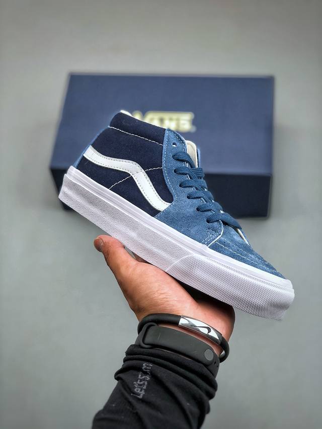 Vans Otw Old Skool 36蓝黑拼色情侣鞋板鞋，用vans最经典的海军蓝，打造深浅不一的层次感全新vans Premium Steve Navy海