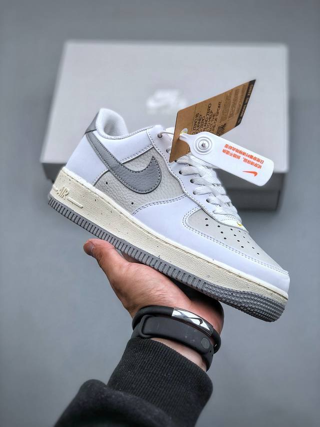 Nike Air Force 1 Low“白灰” 原楦头原纸板 打造纯正空军版型 专注外贸渠道 全掌内置蜂窝气垫 原盒配件 原厂中底钢印、拉帮完美 货号：F