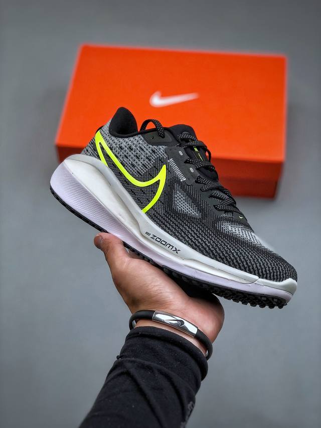 Nike Air Zoom Vomero 17 全新科技提前原鞋开发 充正版本 区别市面真标版本 必定是官方强力主推款式，真正的zoom缓震科技嵌入如假包退 ，