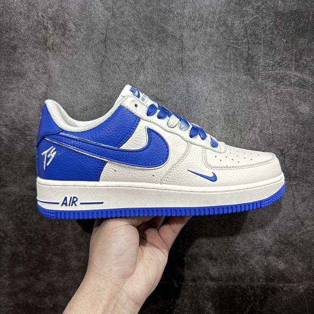 Air Force 1 '07 Low 白蓝ts小钩 原楦头原纸板 打造纯正空军版型 #专注外贸渠道 全掌内置蜂窝气垫 #原盒配件 原厂中底钢印、拉帮完美 官方