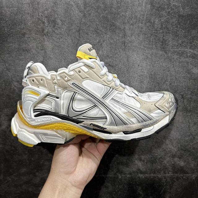 Xa版本 Balenciaga Runer 巴黎世家7代 破坏风 手工做旧款复古老爹鞋 全新版本出货 核心配合工厂优势供应 市场最优品质 鞋型细节做旧等都好于市