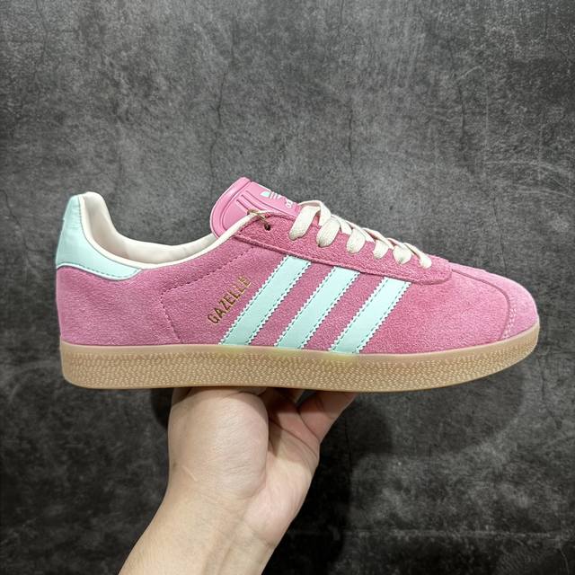 R版 Ad Original Gazelle Indoor Trainers 瞪羚室内鞋系列低帮复古百搭休闲运动德训风板鞋 将复古进行到底 简约流畅 三十年不变