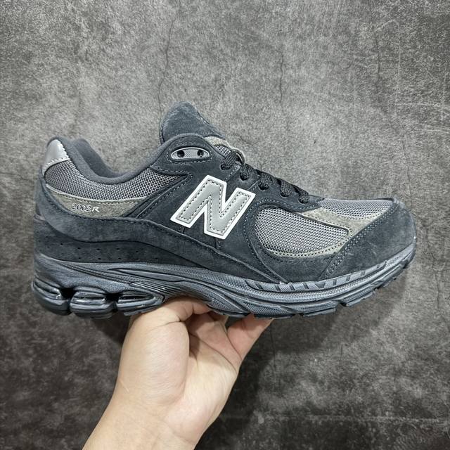 K版 New Balance Nb2002系列 男女休闲慢跑鞋 M2002Rbv 必备的时髦单品之一 最新出的2002R系列 这款延续了经典科技 升级版n-Er