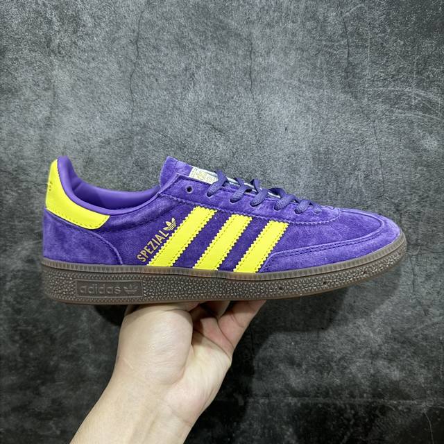 R版 Ad Originals Handball Spzl 手球运动员系列百搭休闲运动板鞋 Gw1398 这款来自阿迪达斯的这款handball Spzl前身是