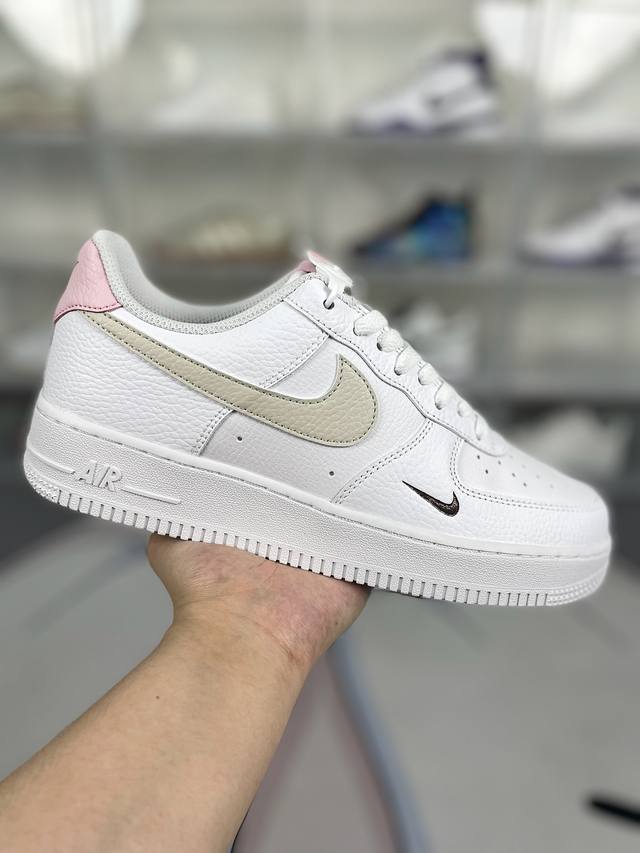 L版纯原-市面唯一正确色卡 Nike Air Force 1 防滑 低帮 板鞋 女款 白粉色 空军 Air Force1于1982年推出，由nike公司的传奇设