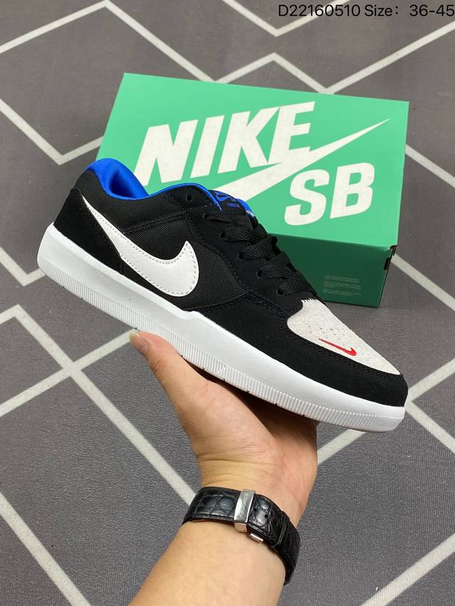 耐克nike Sb Force 58是一款将前沿创新带入街头的单品，它具有硫化杯底，具有出色的耐用性和灵活性。使用帆布和绒面革，在饰面上放置通风口，它自始至终都