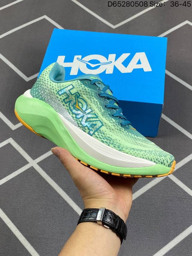 Hoka One One 2023全新竞速跑鞋 男女款马赫x竞赛公路跑步鞋mach X回弹缓震 回弹缓震，简约大方。Hoka One One于盛夏时节推出全新竞