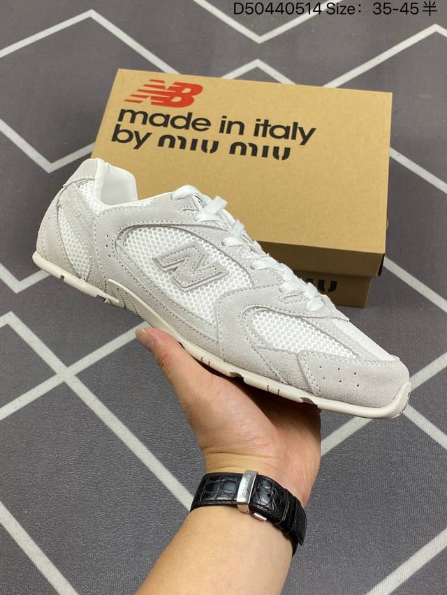 Miu Miu X New Balance联名款运动鞋 New Balance 530 学院少女风 公司级版本 联名款只保留了旧版nb530 的流线型与鞋头部分