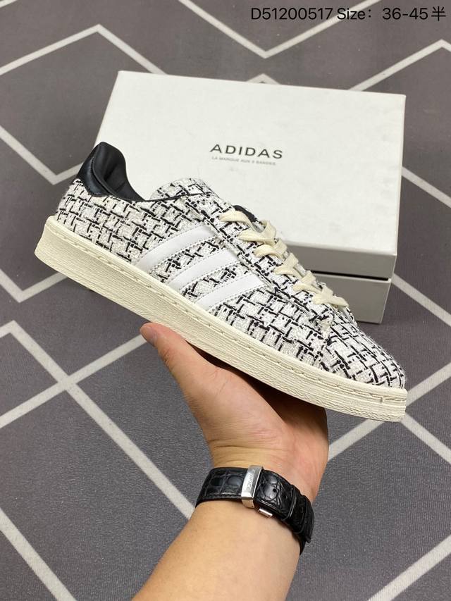 特价 Adidas 阿迪达斯 男女鞋真标半码制，原楦开发版型，采用棉质帆布组合环保纤维革鞋面材质，原档案开发铝楦楦型，正确硫化组合鞋底 每次人气都不低澳洲时尚品