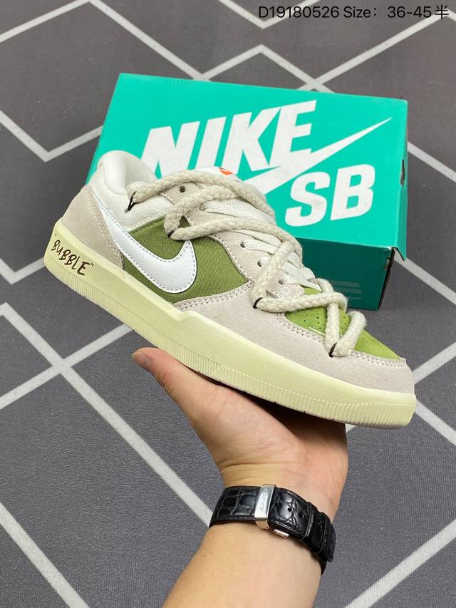 真标耐克nike Sb Force 58是一款将前沿创新带入街头的单品，它具有硫化杯底，具有出色的耐用性和灵活性。使用帆布和绒面革，在饰面上放置通风口，它自始至