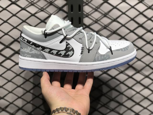 Airjordan 1 Low 乔丹篮球鞋男女潮流板鞋 货号：Dc0774 105 尺码：36 36.5 37.5 38 38.5 39 40 40.5 41