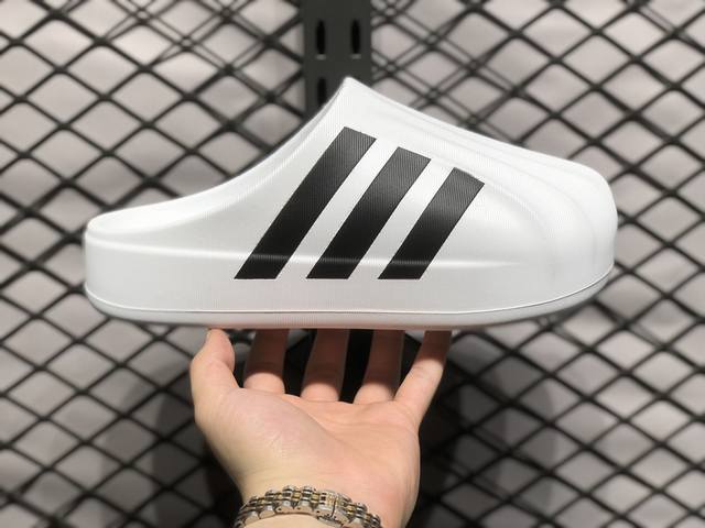 阿迪达斯adidas Adilette Clogs Mule 莱特穆勒系列休闲运动室内外涉水包头露跟凉鞋式洞洞拖鞋 货号：If6184 尺码：35