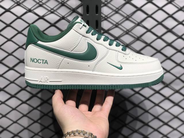 Air Force 1 Low 原装级别 原楦头原纸板 打造纯正空军版型专注外贸渠道 全掌内置蜂窝气垫 原盒配件 原厂中底钢印、拉帮完美 货号：N00224 0