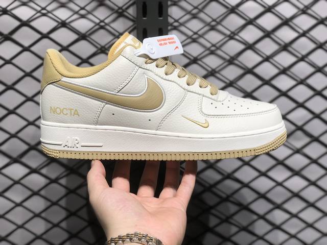 Air Force 1 Low 原装级别 原楦头原纸板 打造纯正空军版型专注外贸渠道 全掌内置蜂窝气垫 原盒配件 原厂中底钢印、拉帮完美 货号：N00224 0