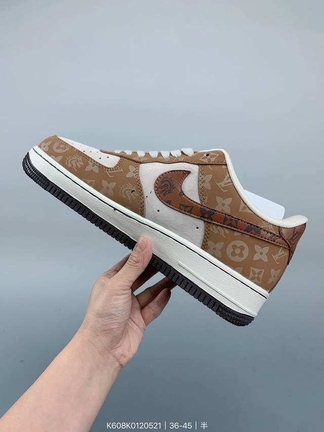 Nike Air Force 1 '07 Low “中国年限定-龙年辰”海外官方同步发售，耐克首次融入国潮中国风元素辰，咖啡头牛皮印上lv独特logo，牛皮上面