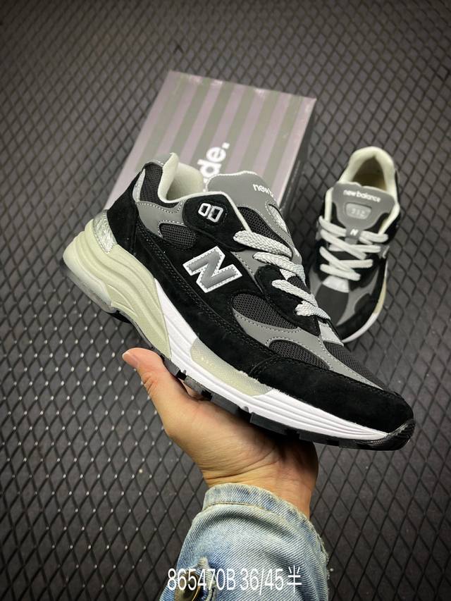 B 公司级新百伦new Balance 992 复古风格简约经典舒适百搭时尚休闲鞋缓震透气跑步鞋 鞋面采用皮革与织物相结合，尼龙网布在拼接工序上极为繁复，彰显质