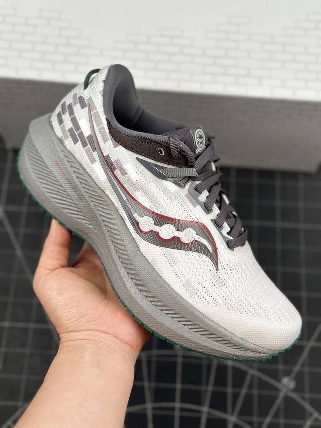 核心私 全球知名跑步运动品牌-索康尼 Saucony Triumph 21 胜利21代系列低帮轻量舒适多功能休闲运动慢跑鞋“针织白深灰酒红砖墙” #男女鞋真标半