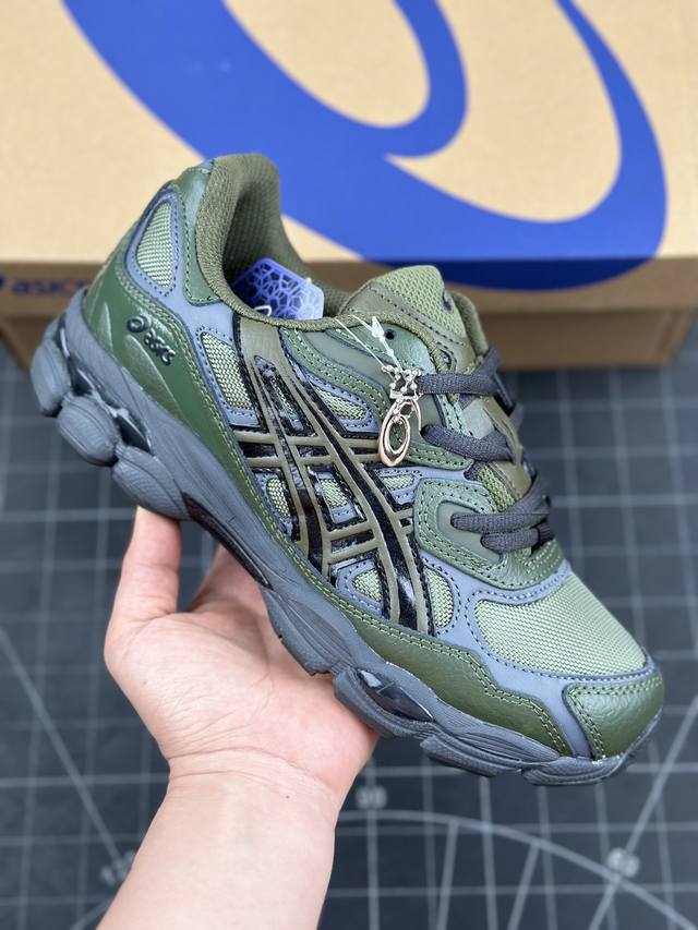 核心私 公司级亚瑟士asics Gel-Nyc 时尚运动复古情侣老爹鞋 完美的外观和精美的外观，是完美的选择 亚洲运动鞋于 2021 年夏季推出。 普通系带确保