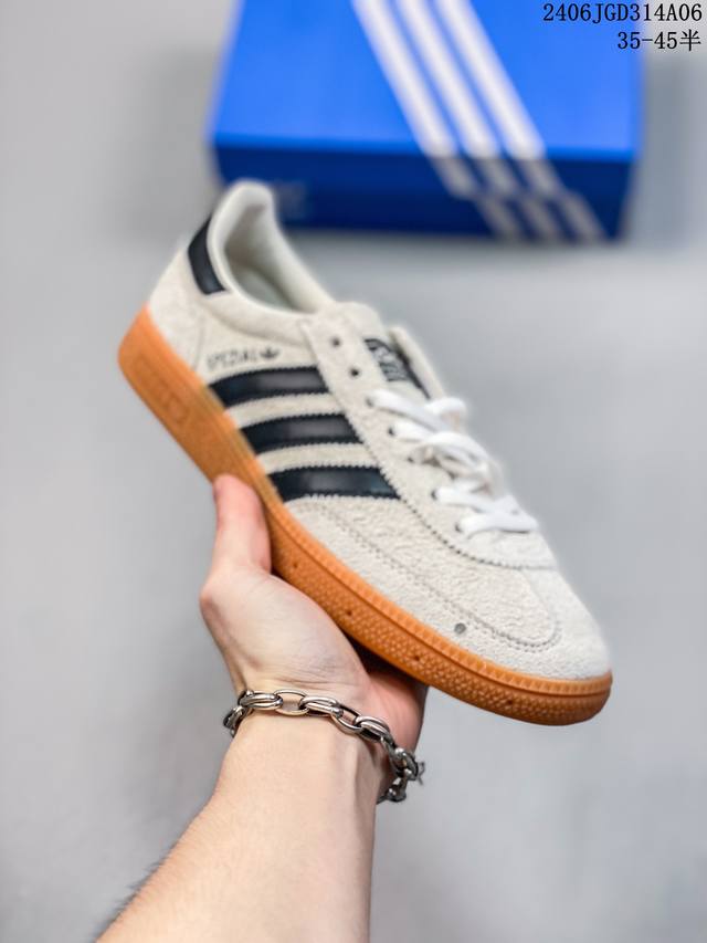 Adidas Handball Spezial 三叶草手球特别版圣帕特里克节联名款 全鞋采用yezzy500一样的皮料 进口长绒皮，特殊工艺技术 原盒包装 牛筋