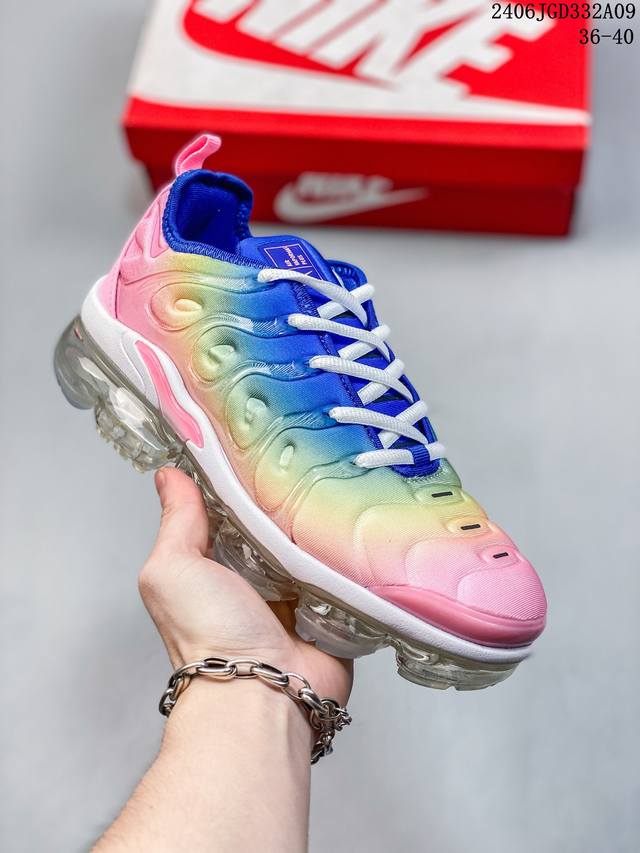 耐克 Nike Air Vapormax Plus 大气垫缓震舒适跑步鞋 货号：924453 007 尺码：如图所示 编码：06Jgd332A09