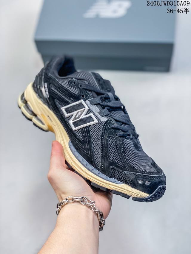 Dt#New Balance Nb 6 此款简约大方的造型设计，给人以随性休闲的时尚格调，穿着舒适轻便，运动灵活自如，满足日常个性穿搭。 06Jwd315A09