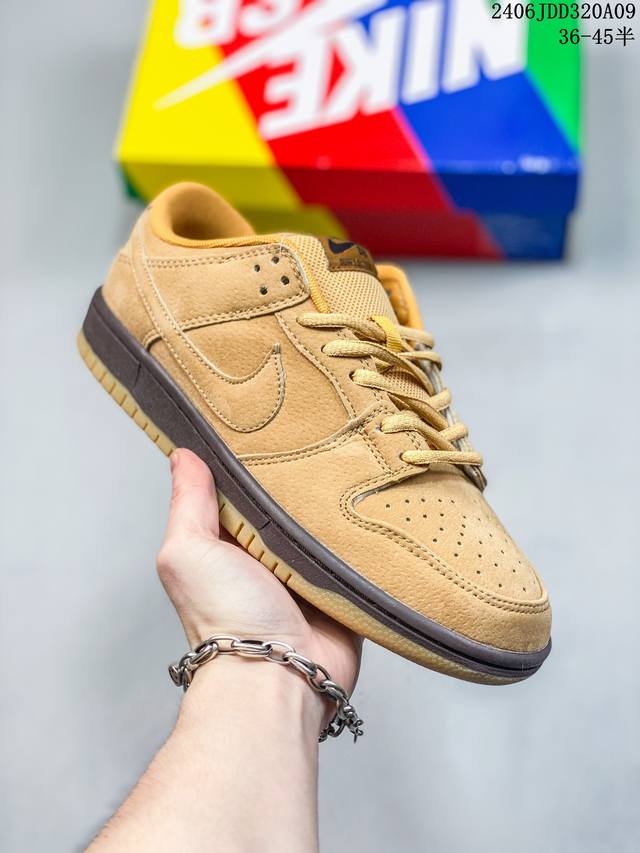 公司级带半码 耐克nike Sb Dunk Low 扣篮系列复古低帮休闲运动滑板板鞋。采用脚感柔软舒适zoomair气垫，有效吸收滑板等极限运动在落地时带来的冲