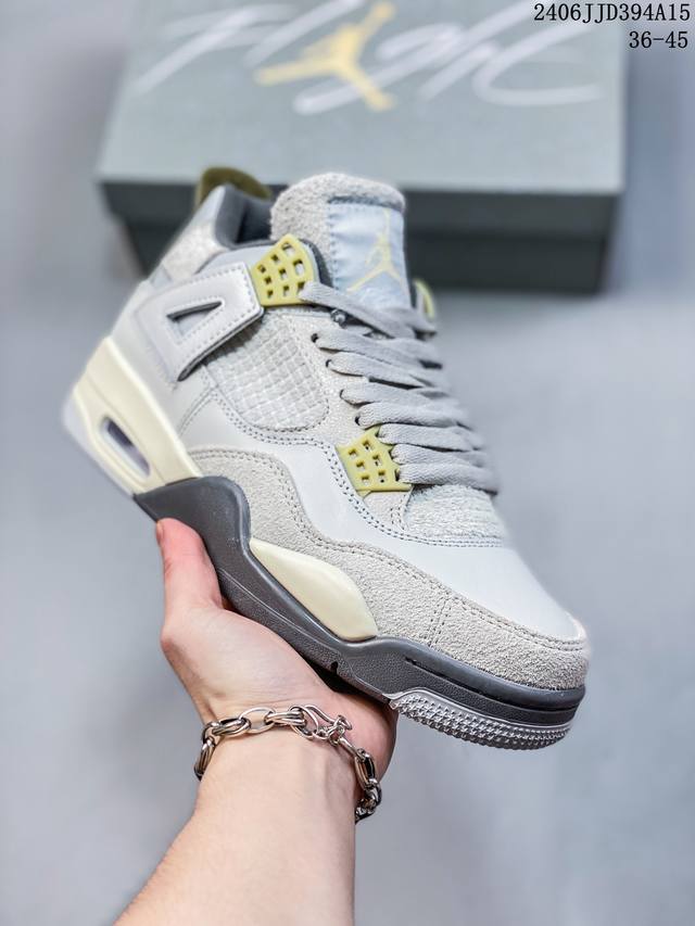 Air Jordan 4 Retro Aj4 乔丹4代 Aj4 乔4 乔丹篮球鞋系列 承袭了 Black Cat 的劲酷风范，眼前的这双 Air Jordan