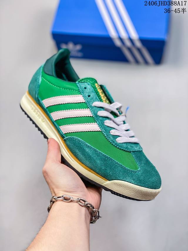 Adidas Originals Sl 72 Rs 防滑 低帮生活休闲鞋 男女同款 绿黄色，黄绿搭配的颜色非常大胆有个性鞋头的设计饱满圆润，鞋面是翻毛皮和尼龙材