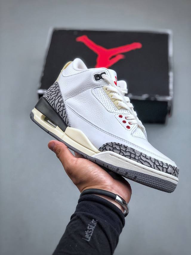 Air Jordan 3 Retro 复刻白水泥 Aj3 乔丹3代 Aj3 乔3 经典复刻白水泥 乔丹篮球鞋系列 鞋身以白色为主调，采用优质皮革材质搭配鞋头及后