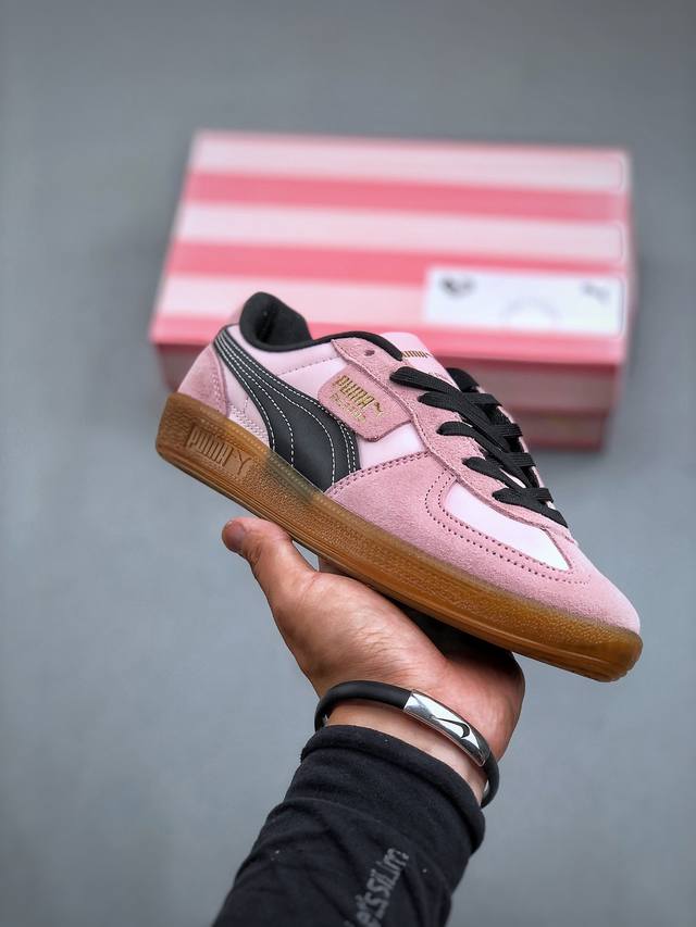 Puma Palermo Og经典休闲板鞋彪马 防滑耐磨低帮德训板鞋孔眼底座和脚趾凸起由绒面革材料制成 支持侧踏时的踏步工作 脚背和侧板采用尼龙网布 即使在健身