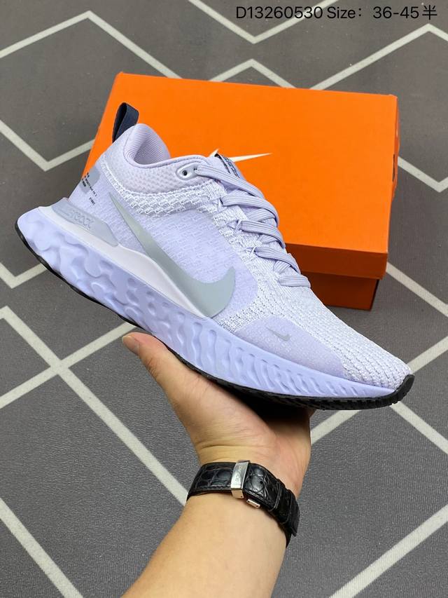 耐克男女鞋nike React Infinity Run Fk 轻便透气缓震跑步鞋。专为帮助减少跑步伤害而设计，系带设计，释放鞋款潜力，助力一路畅跑。Nike