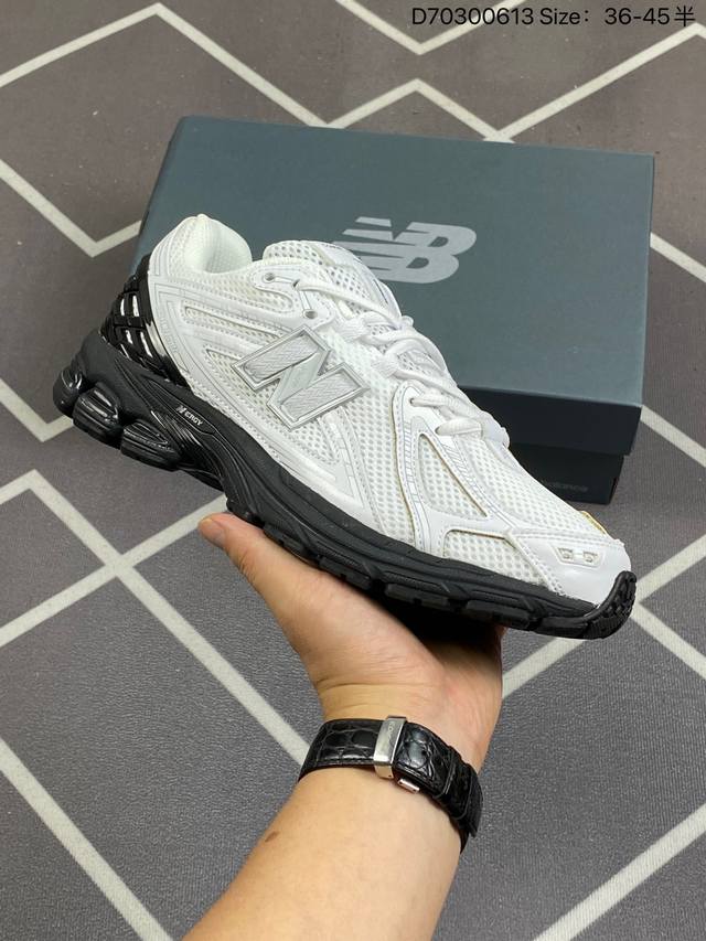 New Balance M 6系列 复古单品宝藏老爹鞋款 公司级版本 复古元素叠加 质感超级棒 楦版型材料细节做工精细 作为nb最经典的档案鞋型之一 与2002