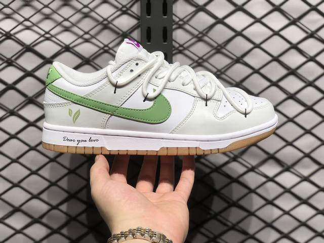 放店 nike Dunk 全套原楦原模倾力打造完美版型 独家原厂航空铝磨具打磨大底 鞋头坡度极致还原 无解鞋型 原盒原配 圈内天花板工艺 原厂冲刀 超高清洁度