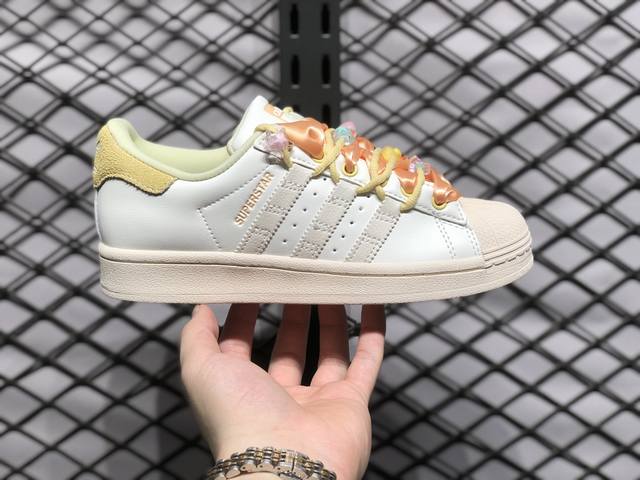 放店180 adidas Originals Superstar W 渠道正品订单 诠释市场最高工艺水平 贝壳头经典小白板鞋 专柜上架同步配色 全鞋进口头层皮料