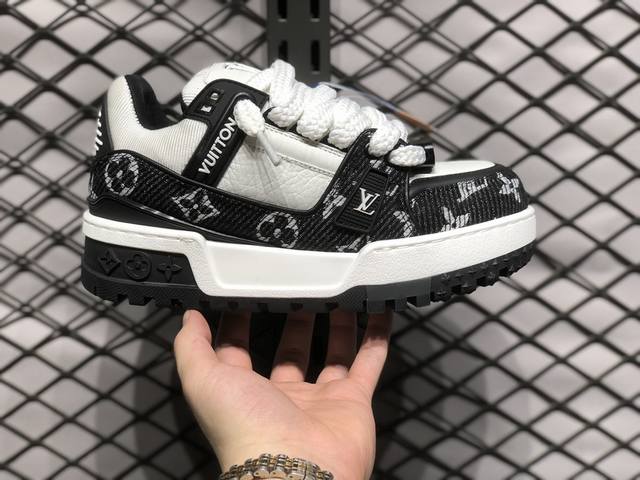 放店 驴牌 Lv Arch Light Sneaker 运动鞋系列 意大利进口真皮打造 原版开模耗时研发 独立开版女鞋 各方面做工细节处理完美 原版私模大底 细