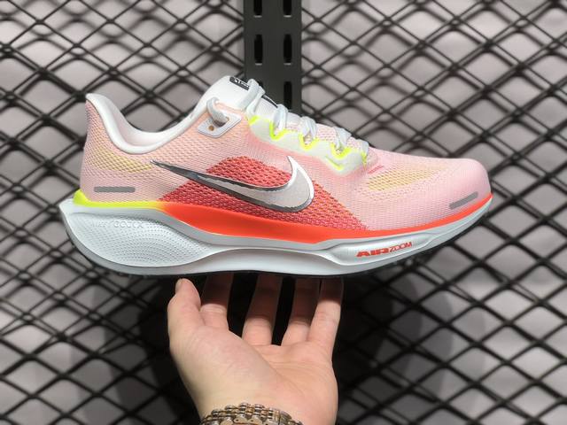 放店 nike Air Zoom Pegasus 41 登月跑鞋 登月41代超轻网面跑步鞋 脚跟区域营造出色舒适度，而在鞋底部分，搭载全掌型zoom Air配置