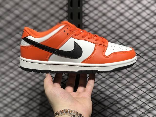 放店 nike Dunk 全套原楦原模倾力打造完美版型 独家原厂航空铝磨具打磨大底 鞋头坡度极致还原 无解鞋型 原盒原配 圈内天花板工艺 原厂冲刀 超高清洁度